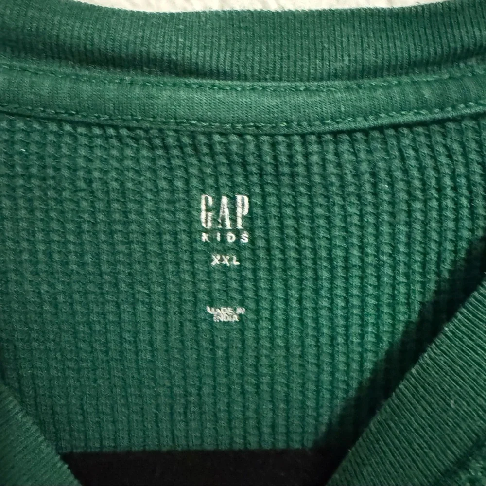 4 pcs Boys Bundle, Sweatshirt and 3 Long Sleeve Shirts. Gap / Adidas / C… - Picture 14 of 16